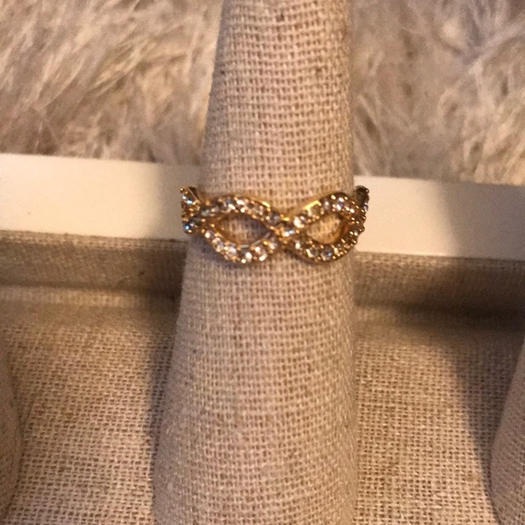 Ring - Picture 1 of 3